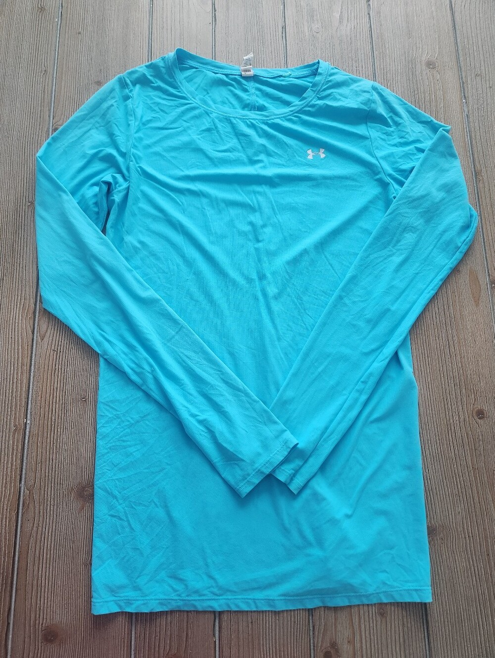 Under Armour Long Sleeve Performance Tee in Bright Aqua